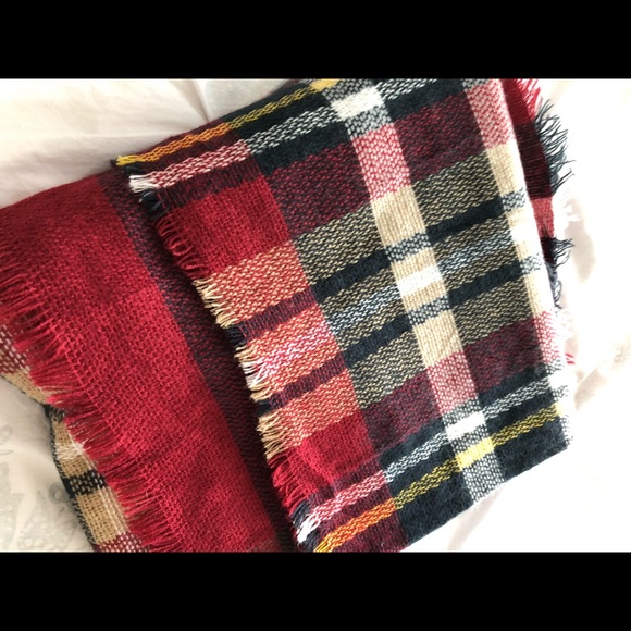 Plaid Blanket Scarf - Picture 2 of 5